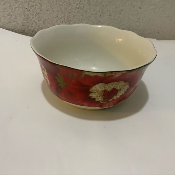 222 Fifth Fleur rouge Fine China Bowl Floral Design Porcelain Soup or Salad Bowl - Picture 4 of 7